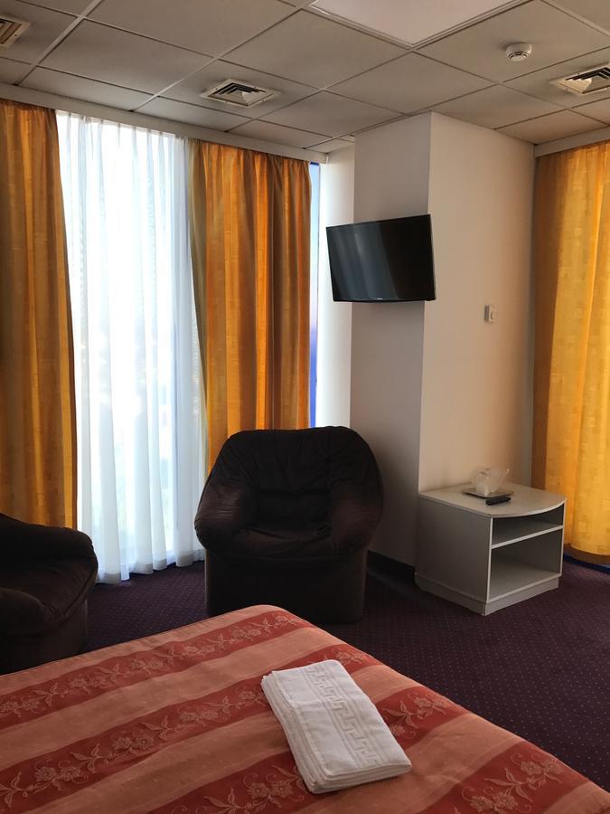 Apartament In Regim Hotelier Bacau Ngoại thất bức ảnh